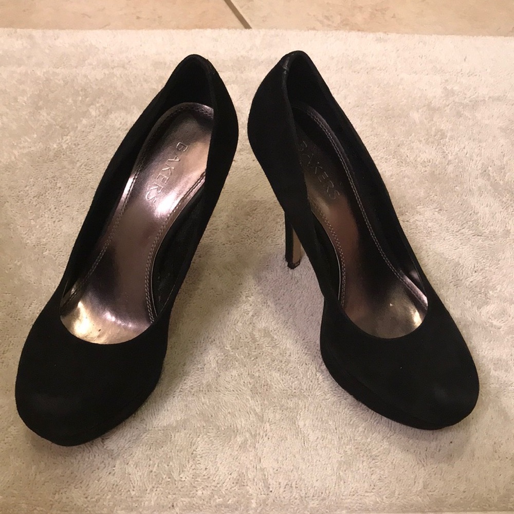 Black platform heels. Size 7